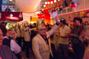 Einmarsch Elferrat und Garden