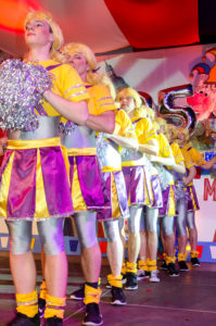 Kolping Girls, Eltville - Körperkult