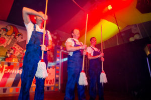 Die Roten Dosen, Bärstadt - In der Werkstatt