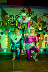 Die Meisjes, Kiedrich - Quer durch die Galaxie