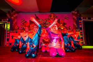 Die Meisjes, Kiedrich - Quer durch die Galaxie